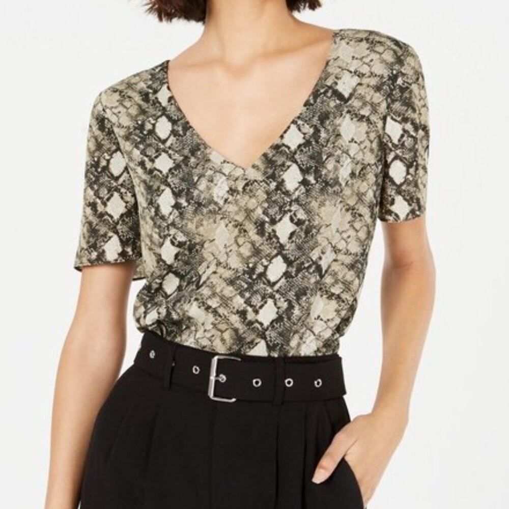 Leyden Snakeprint V-Neck Short Sleeve Blouse